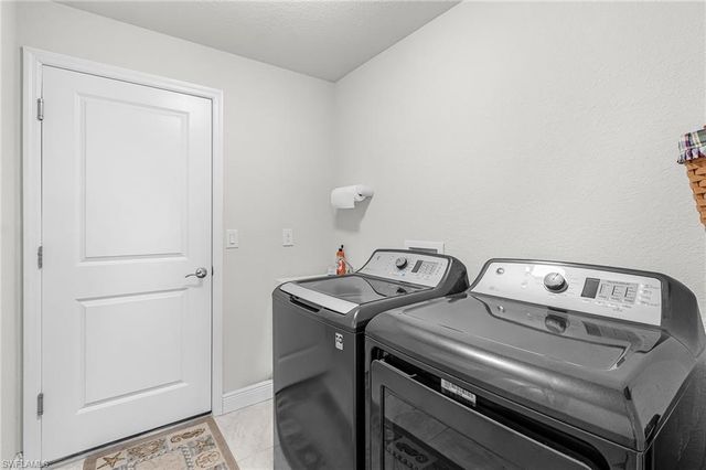 3627 Schooner LN, St. James City, FL 33956