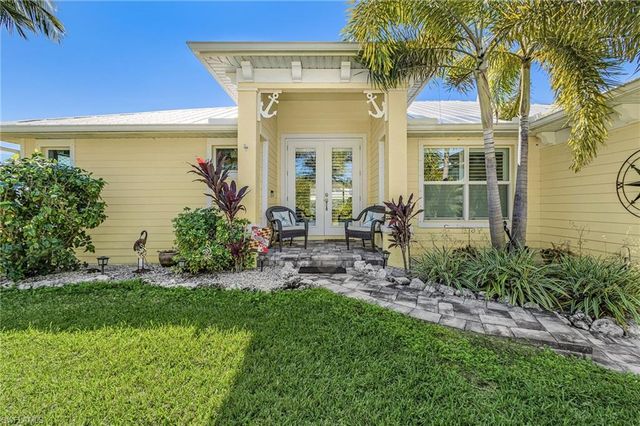 3627 Schooner LN, St. James City, FL 33956