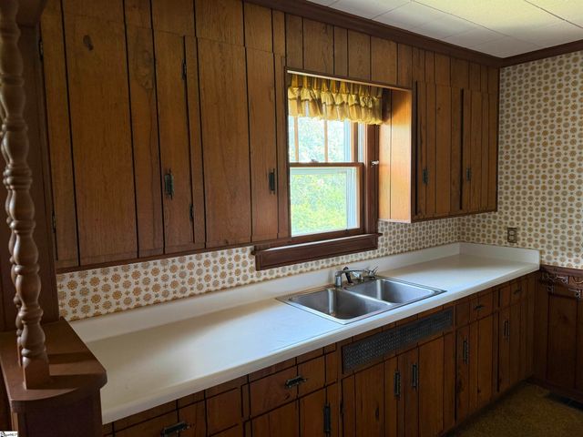 6 Shadow Lane, Taylors, SC 29687