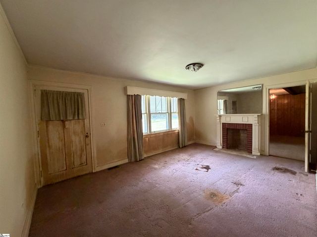 6 Shadow Lane, Taylors, SC 29687