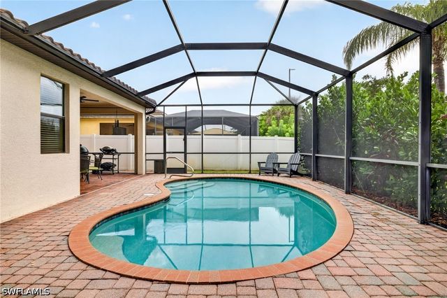 2764 Via Piazza LOOP, Fort Myers, FL 33905