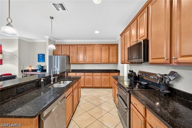 2764 Via Piazza LOOP, Fort Myers, FL 33905