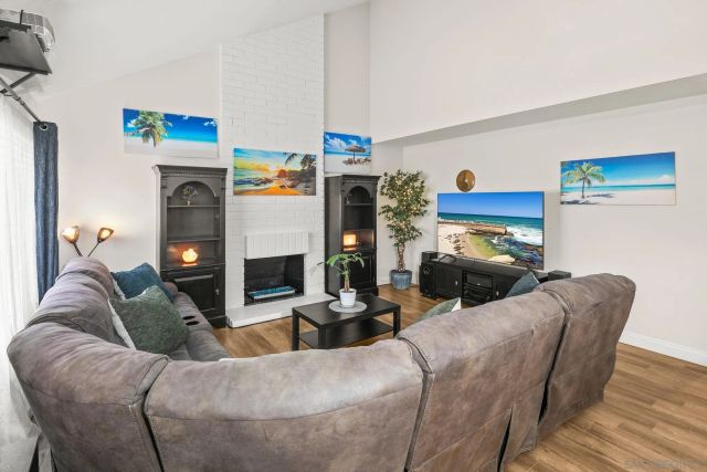 245 FESTIVAL DR, Oceanside, CA 92057