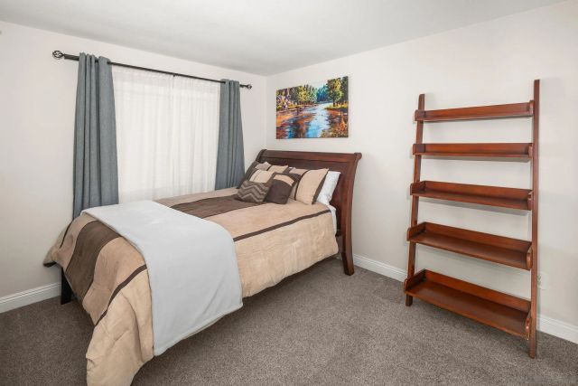 245 FESTIVAL DR, Oceanside, CA 92057