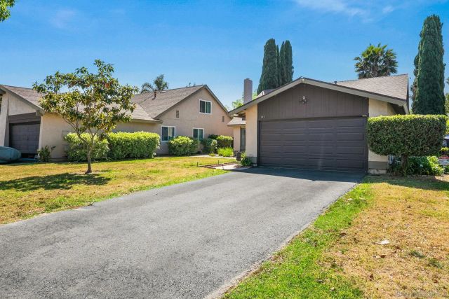 245 FESTIVAL DR, Oceanside, CA 92057