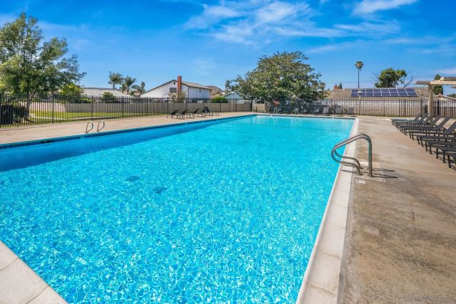 245 FESTIVAL DR, Oceanside, CA 92057