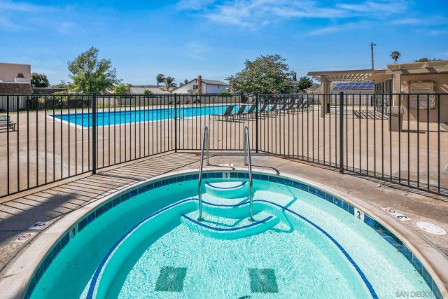245 FESTIVAL DR, Oceanside, CA 92057