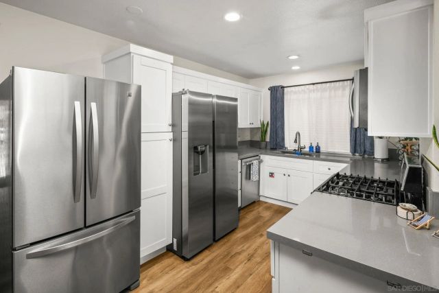 245 FESTIVAL DR, Oceanside, CA 92057