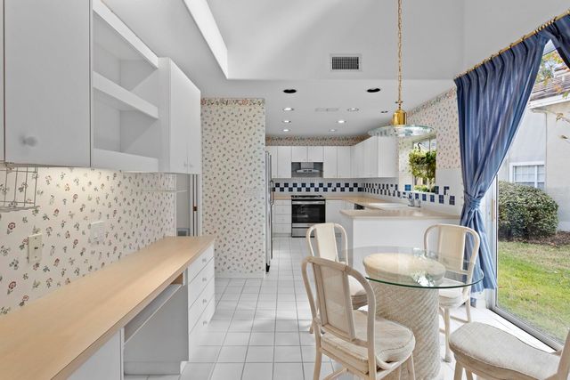 17716 NATHANS DRIVE, Tampa, FL 33647