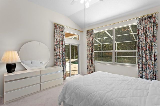 17716 NATHANS DRIVE, Tampa, FL 33647