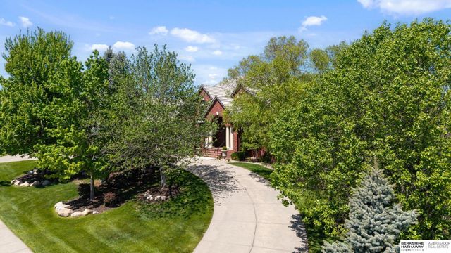 13804 Cuming Street, Omaha, NE 68154