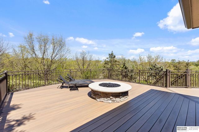 13804 Cuming Street, Omaha, NE 68154