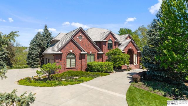 13804 Cuming Street, Omaha, NE 68154