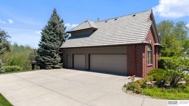 13804 Cuming Street, Omaha, NE 68154