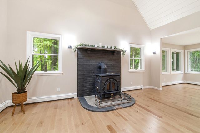 4 Olsen Lane, Wolfeboro, NH 03894