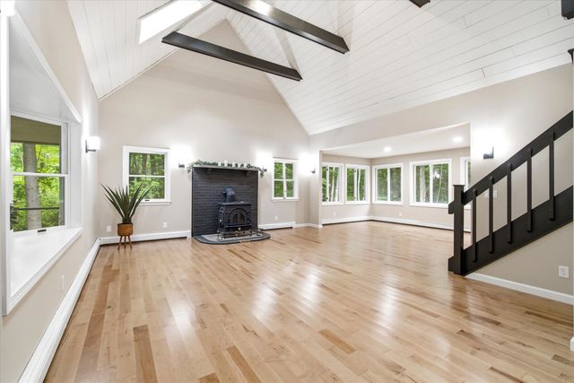 4 Olsen Lane, Wolfeboro, NH 03894