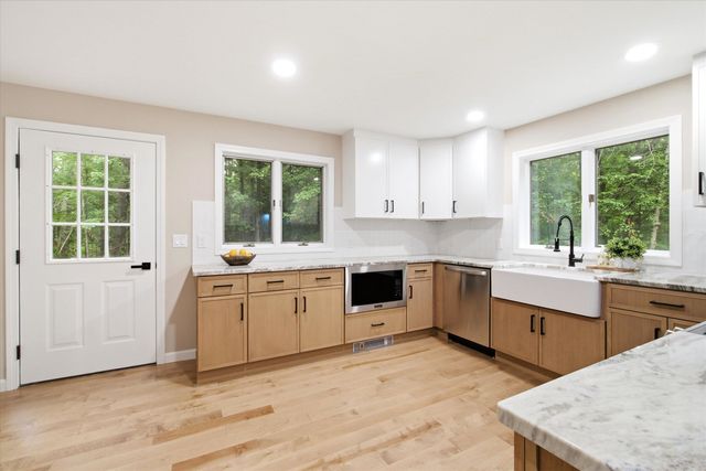 4 Olsen Lane, Wolfeboro, NH 03894