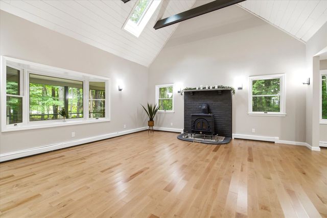 4 Olsen Lane, Wolfeboro, NH 03894