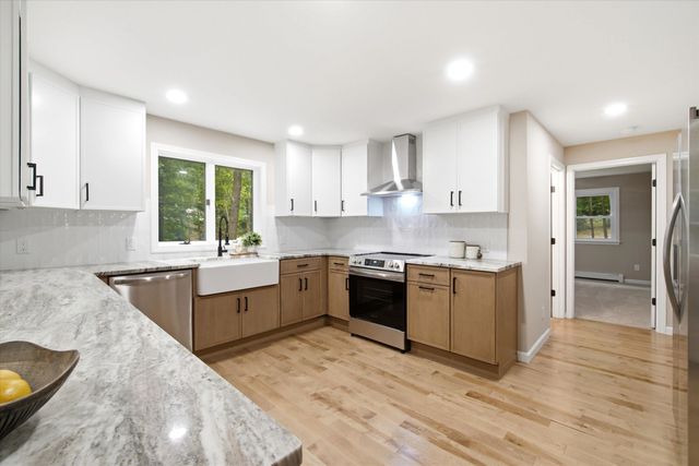 4 Olsen Lane, Wolfeboro, NH 03894