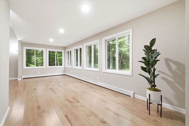 4 Olsen Lane, Wolfeboro, NH 03894