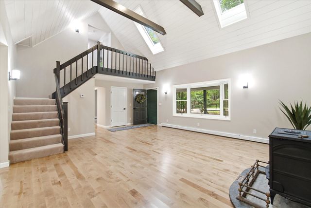 4 Olsen Lane, Wolfeboro, NH 03894