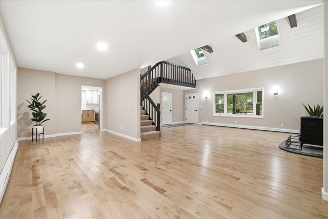 4 Olsen Lane, Wolfeboro, NH 03894
