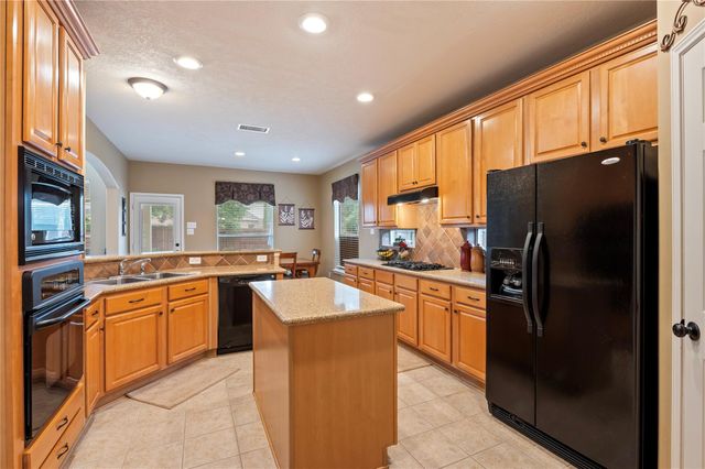 2515 Bennington Court, League City, TX 77573