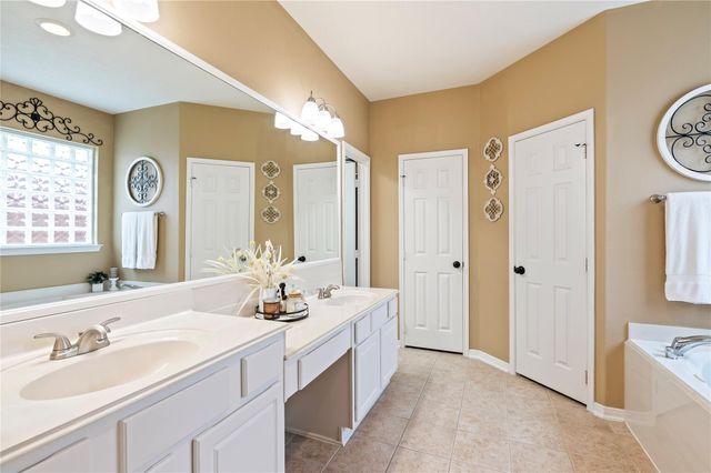 2515 Bennington Court, League City, TX 77573