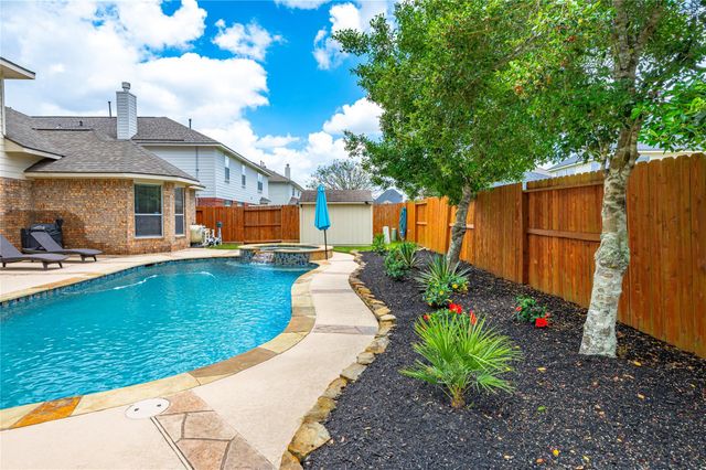 2515 Bennington Court, League City, TX 77573