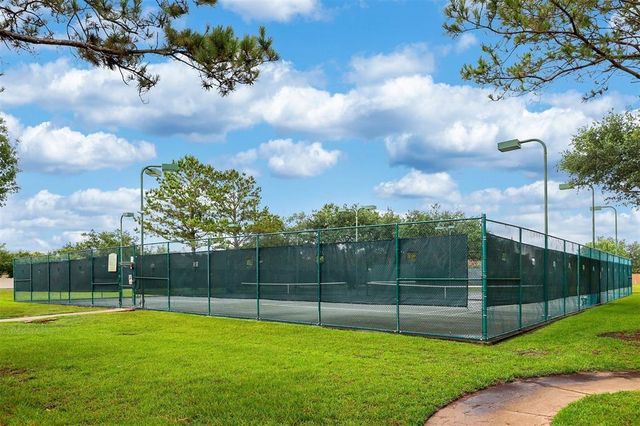 2515 Bennington Court, League City, TX 77573