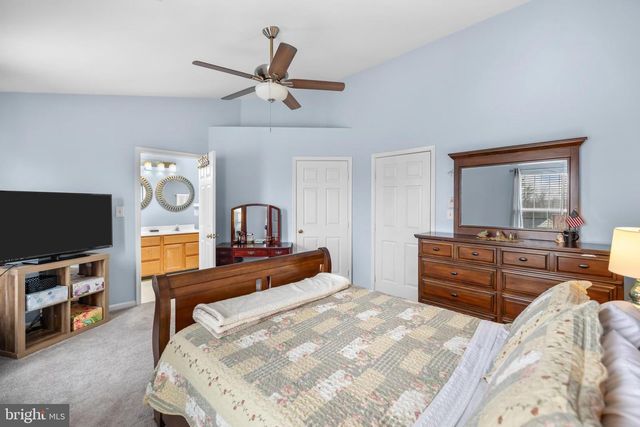 2576 GRAYTON LN, Woodbridge, VA 22191