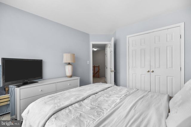 2576 GRAYTON LN, Woodbridge, VA 22191