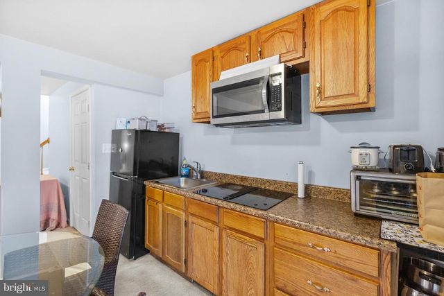 2576 GRAYTON LN, Woodbridge, VA 22191