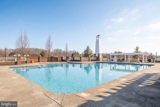 2576 GRAYTON LN, Woodbridge, VA 22191