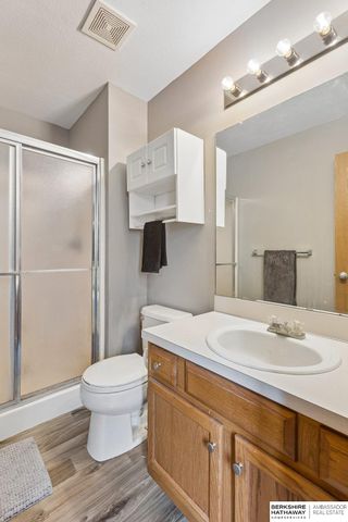 11218 Mary Street, Omaha, NE 68164