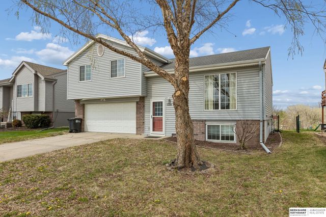 11218 Mary Street, Omaha, NE 68164