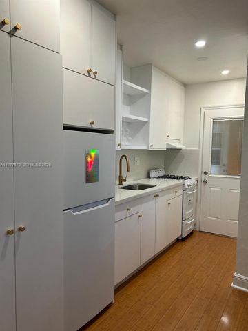 7901 SW 64th Ave 20, South Miami, FL 33143