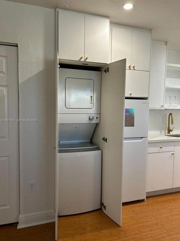 7901 SW 64th Ave 20, South Miami, FL 33143