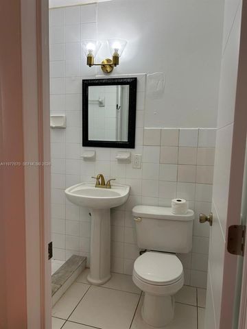 7901 SW 64th Ave 20, South Miami, FL 33143