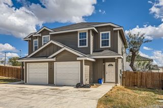 7934 Dial Ike Dr # 201, San Antonio, TX 78218