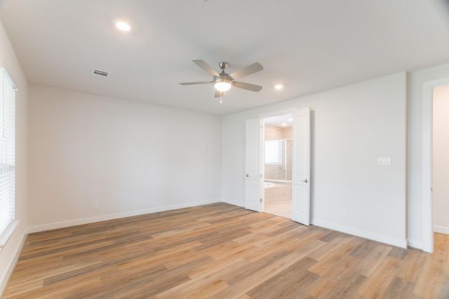 11 Mariposa Woods Drive, Tomball, TX 77375