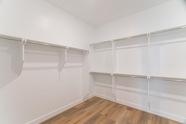 11 Mariposa Woods Drive, Tomball, TX 77375