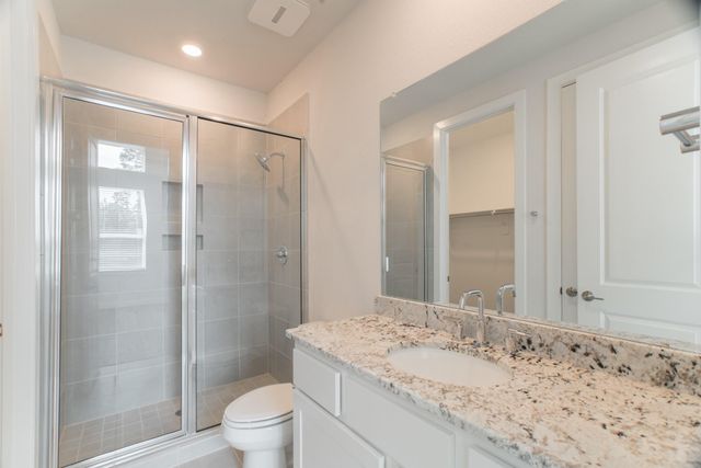 11 Mariposa Woods Drive, Tomball, TX 77375