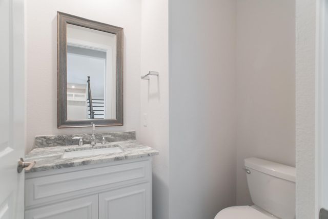 11 Mariposa Woods Drive, Tomball, TX 77375