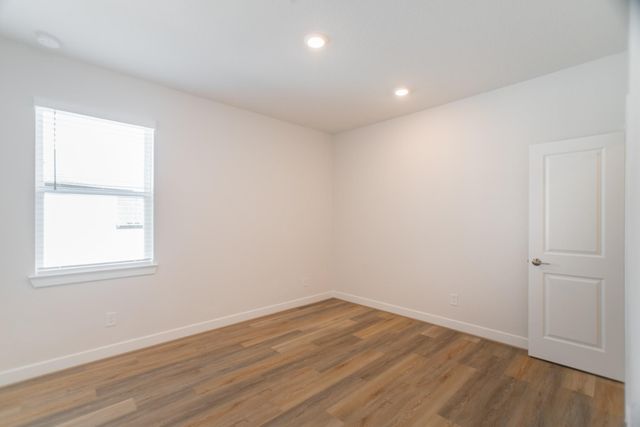 11 Mariposa Woods Drive, Tomball, TX 77375