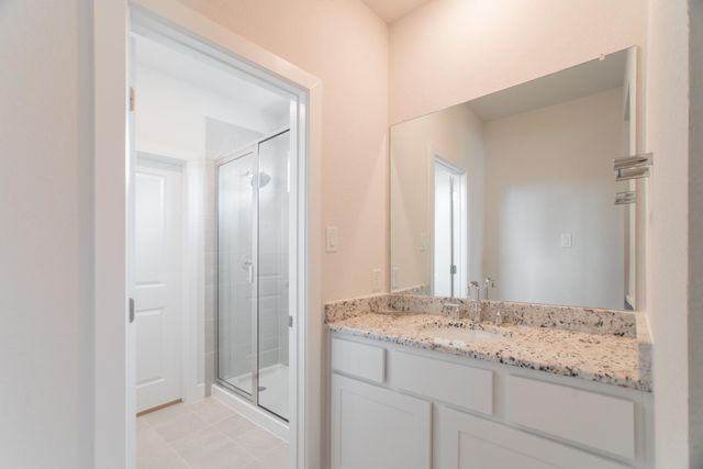 11 Mariposa Woods Drive, Tomball, TX 77375