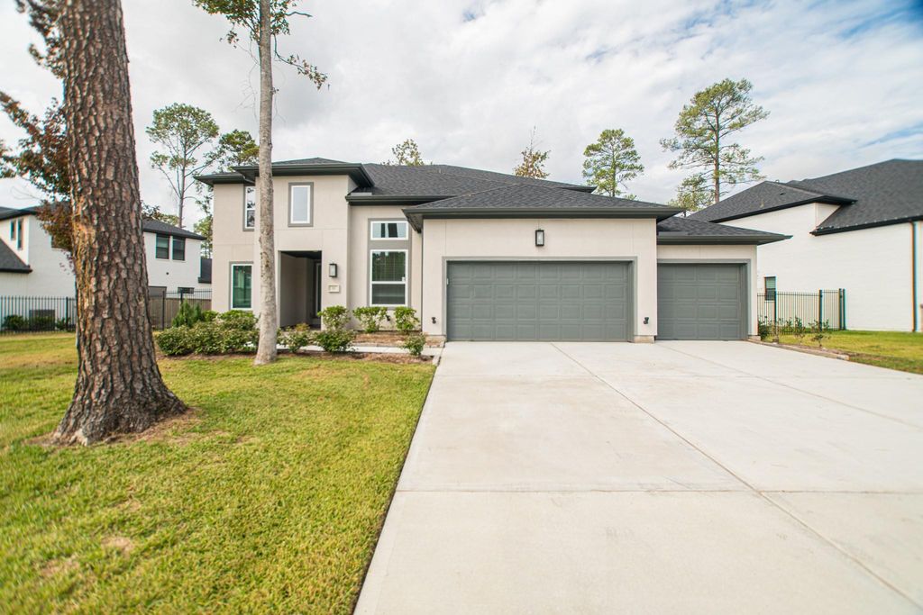 11 Mariposa Woods Drive, Tomball, TX 77375