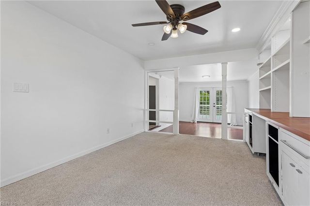 33 Rutledge RD, Newport News, VA 23601