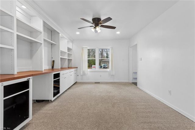 33 Rutledge RD, Newport News, VA 23601