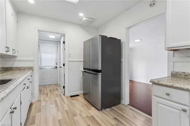 33 Rutledge RD, Newport News, VA 23601